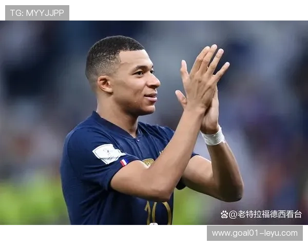 姆巴佩闪耀赛场：法国新一代足球领军者