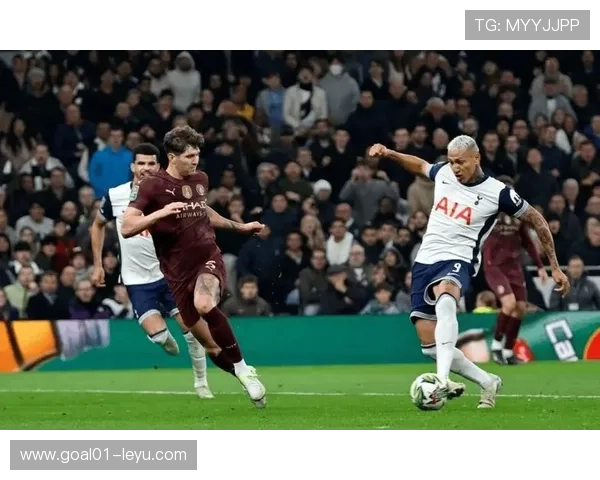 揭秘！热刺中场麦迪逊儿时是曼联球迷，儿魔梦曾近在咫尺，为热刺注入创造力