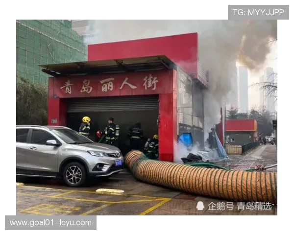 体育新媒体小编如何破局？从青岛烧烤摊到香港火灾的启示