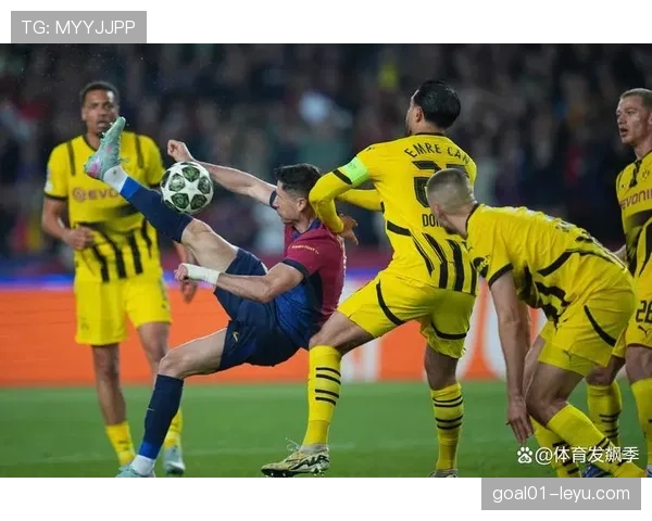 佩德里携手阿马尔默精妙配合破局,助球队稳健前行 佩德里携手阿马尔默精妙配合破局,助球队稳健前行