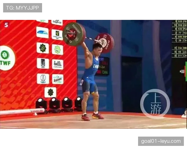 谌利军赛场像坦克，私下迷上小资咖啡和手写账本，代入感直接断层