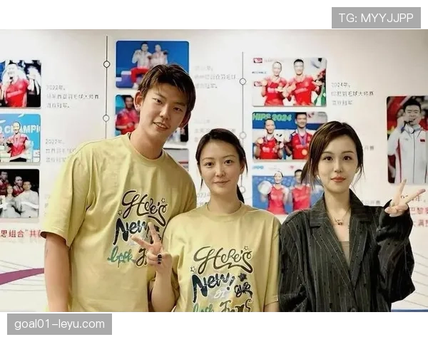 黄雅琼的日常：凌晨四点起床练球，回家倒头就睡，连狗都比她有空谈恋爱